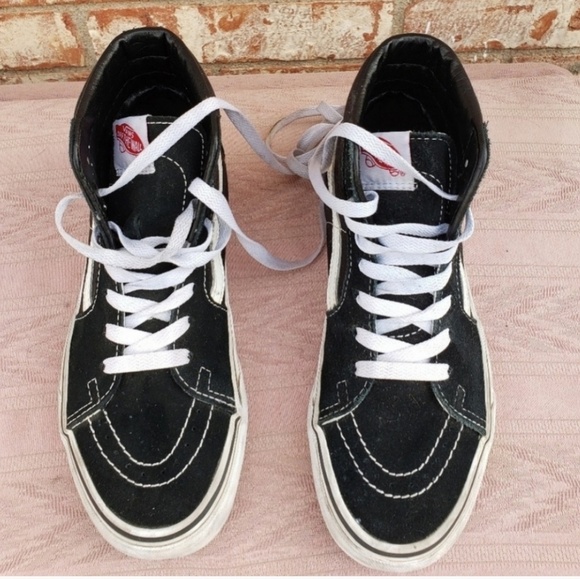 Vans Other - Unisex Vans Sk8-Hi shoes